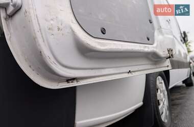 Грузовой фургон Mercedes-Benz Sprinter 2011 в 
