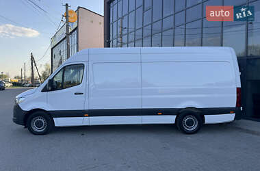 Грузовой фургон Mercedes-Benz Sprinter 2021 в 