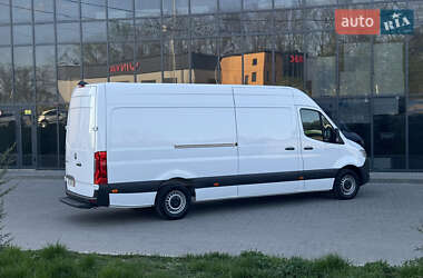 Грузовой фургон Mercedes-Benz Sprinter 2021 в 