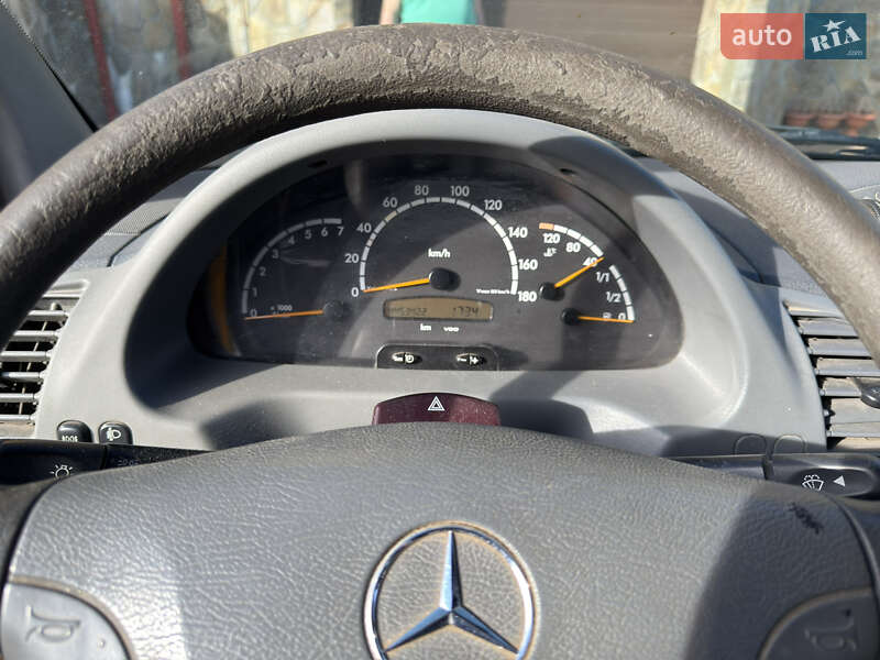 Вантажопасажирський фургон Mercedes-Benz Sprinter 2005 в Тернополі