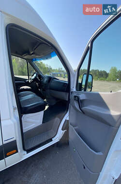 Грузовой фургон Mercedes-Benz Sprinter 2016 в 