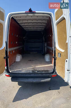 Грузовой фургон Mercedes-Benz Sprinter 2016 в 