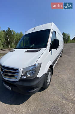 Грузовой фургон Mercedes-Benz Sprinter 2016 в 