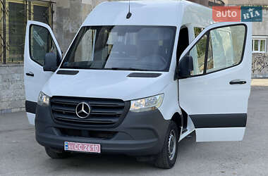 Грузовой фургон Mercedes-Benz Sprinter 2020 в 