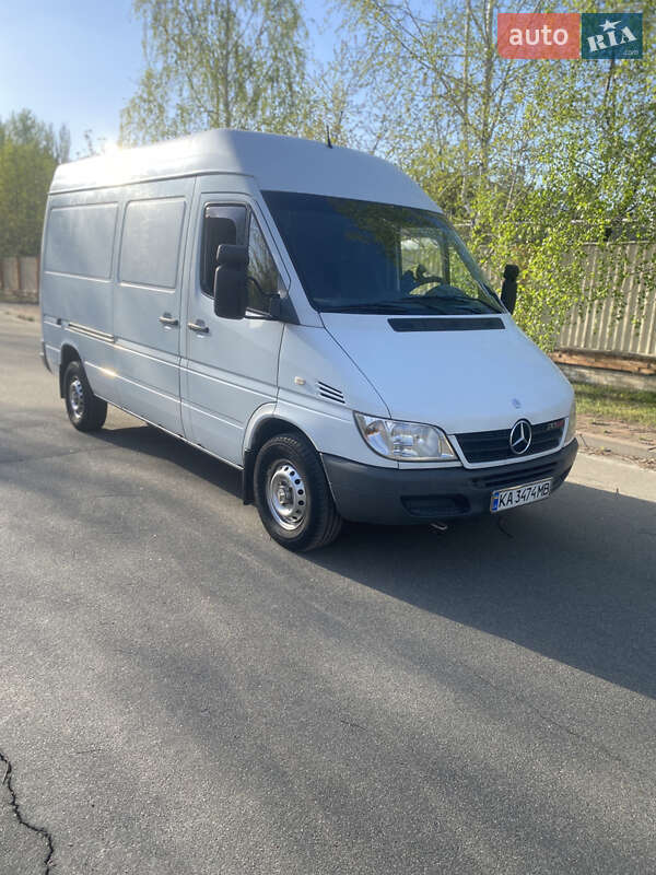 Mercedes-Benz Sprinter 2005