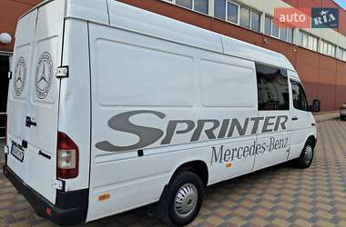 Грузовой фургон Mercedes-Benz Sprinter 2005 в 