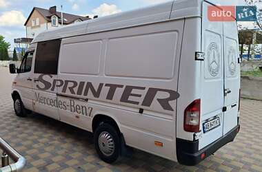 Грузовой фургон Mercedes-Benz Sprinter 2005 в 