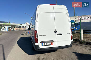 Грузовой фургон Mercedes-Benz Sprinter 2020 в 