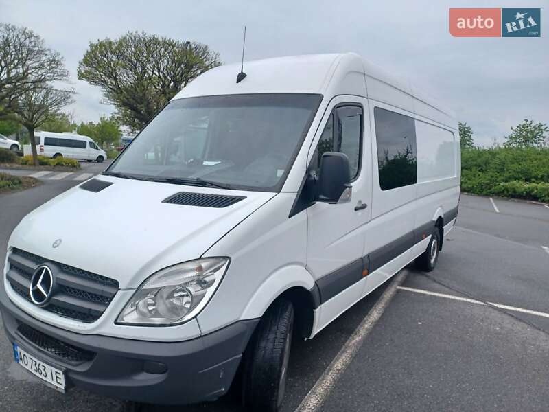 Mercedes-Benz Sprinter 2012