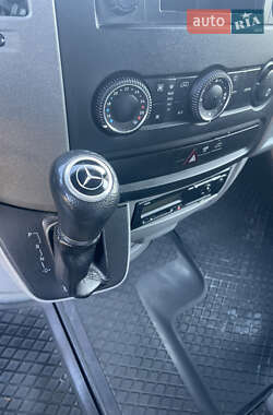 Грузовой фургон Mercedes-Benz Sprinter 2015 в 