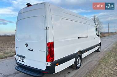 Вантажний фургон Mercedes-Benz Sprinter 2020 в 