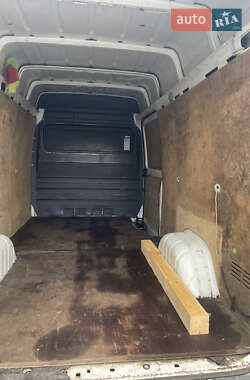 Вантажний фургон Mercedes-Benz Sprinter 2000 в 