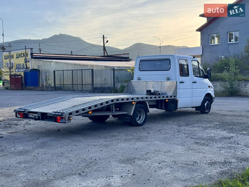 Эвакуатор Mercedes-Benz Sprinter 2006 в Хусте