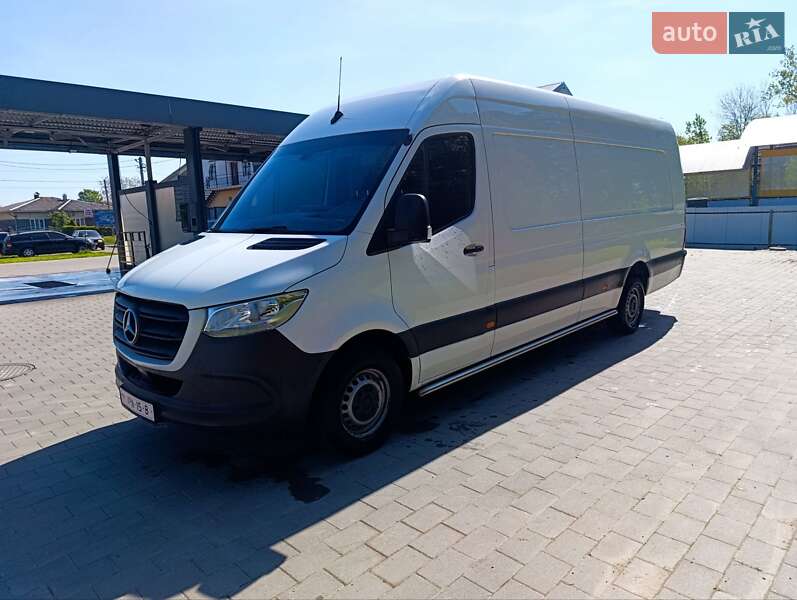 Грузовой фургон Mercedes-Benz Sprinter 2022 в Долине