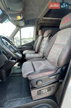 Грузовой фургон Mercedes-Benz Sprinter 2019 в 