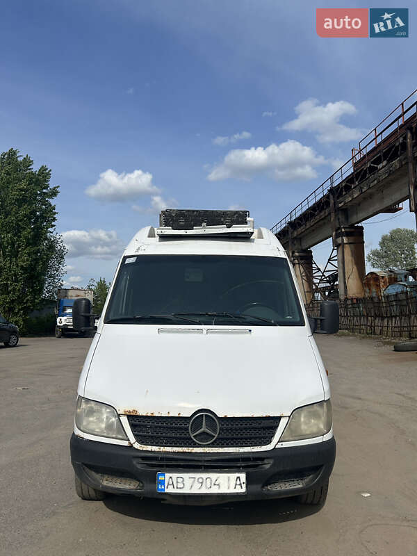 Mercedes-Benz Sprinter 2004