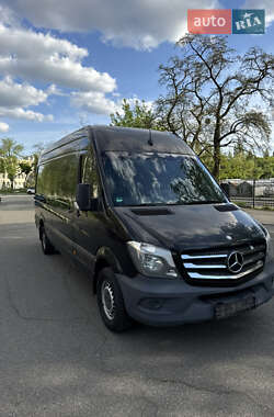Грузовой фургон Mercedes-Benz Sprinter 2015 в 