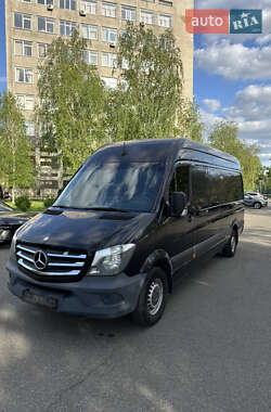 Грузовой фургон Mercedes-Benz Sprinter 2015 в 