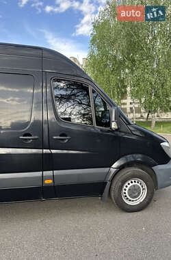 Грузовой фургон Mercedes-Benz Sprinter 2015 в 