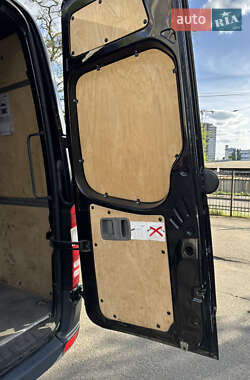 Грузовой фургон Mercedes-Benz Sprinter 2015 в 