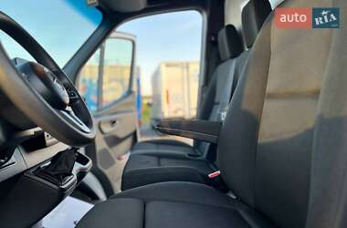 Грузовой фургон Mercedes-Benz Sprinter 2021 в 