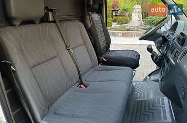 Грузовой фургон Mercedes-Benz Sprinter 2000 в 