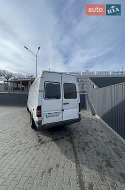 Грузовой фургон Mercedes-Benz Sprinter 2005 в 