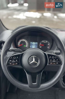 Вантажний фургон Mercedes-Benz Sprinter 2021 в 