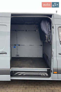 Вантажний фургон Mercedes-Benz Sprinter 2021 в 