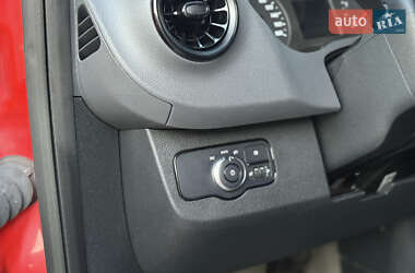 Вантажний фургон Mercedes-Benz Sprinter 2021 в 