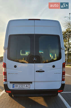 Грузовой фургон Mercedes-Benz Sprinter 2016 в 