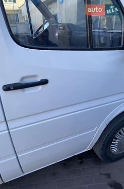 Грузовой фургон Mercedes-Benz Sprinter 1999 в 