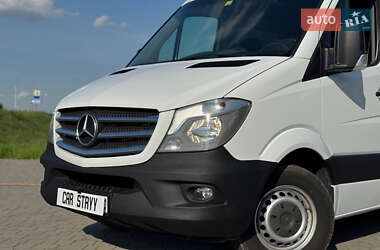 Вантажопасажирський фургон Mercedes-Benz Sprinter 2016 в 