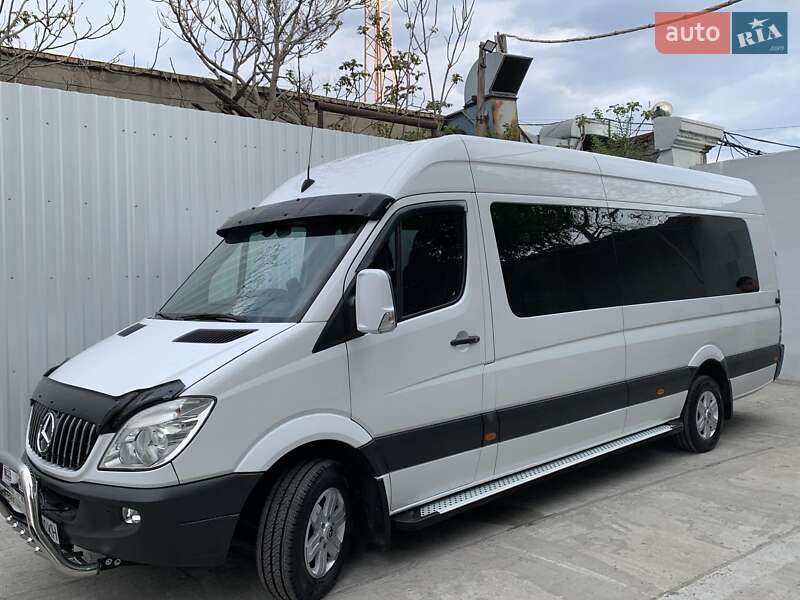 Микроавтобус Mercedes-Benz Sprinter 2011 в 