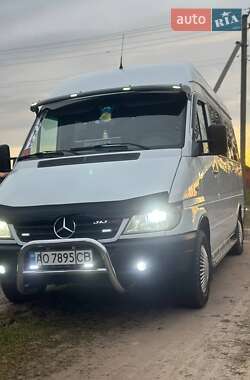 Микроавтобус Mercedes-Benz Sprinter 2005 в 