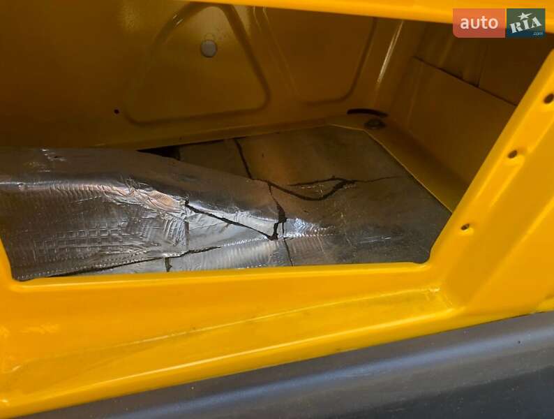 Евакуатор Mercedes-Benz Sprinter 1997 в Одесі