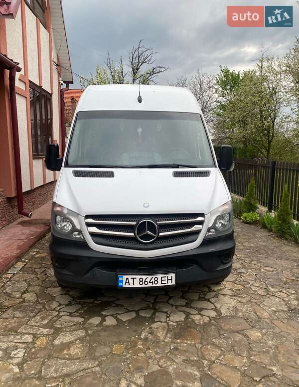 Грузовой фургон Mercedes-Benz Sprinter 2015 в 