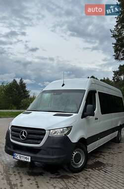 Вантажопасажирський фургон Mercedes-Benz Sprinter 2020 в 