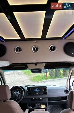 Вантажопасажирський фургон Mercedes-Benz Sprinter 2020 в 