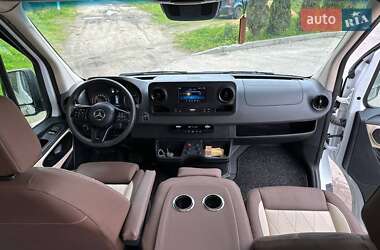 Вантажопасажирський фургон Mercedes-Benz Sprinter 2020 в 