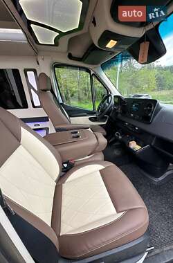 Вантажопасажирський фургон Mercedes-Benz Sprinter 2020 в 