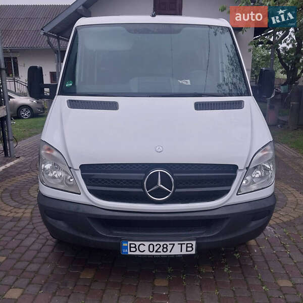 Автовоз Mercedes-Benz Sprinter 2009 в Долині