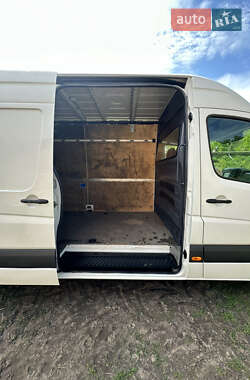 Вантажний фургон Mercedes-Benz Sprinter 2015 в 