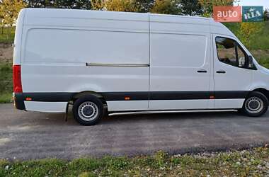Вантажний фургон Mercedes-Benz Sprinter 2019 в 