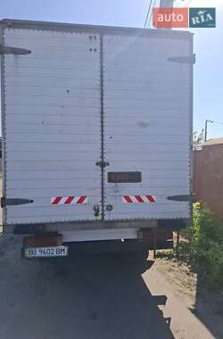 Вантажний фургон Mercedes-Benz Sprinter 2003 в 