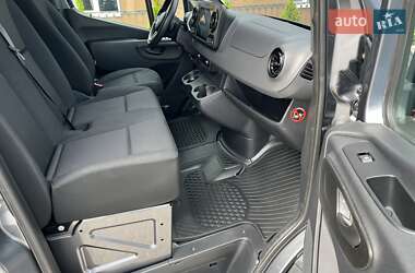 Грузовой фургон Mercedes-Benz Sprinter 2019 в 