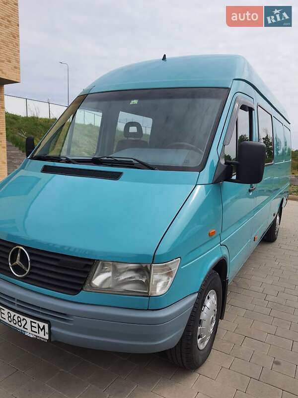 Вантажопасажирський фургон Mercedes-Benz Sprinter 1998 в Хмельницькому