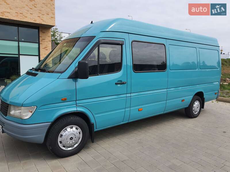 Вантажопасажирський фургон Mercedes-Benz Sprinter 1998 в Хмельницькому