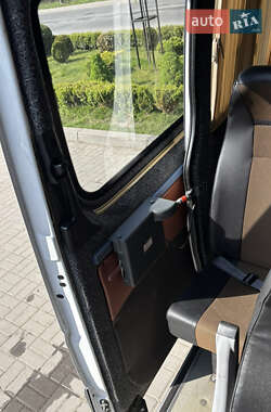 Туристичний / Міжміський автобус Mercedes-Benz Sprinter 2013 в 