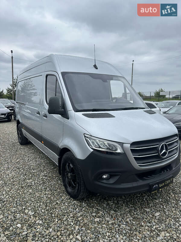 Вантажний фургон Mercedes-Benz Sprinter 2020 в 